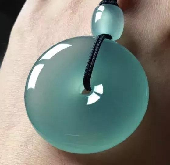 冰蓝翡翠价格的简单介绍-第6张图片-翡翠网 冰蓝翡翠价格的简单介绍-第6张图片-翡翠网