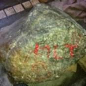 缅甸翡翠原石收购视频,缅甸的翡翠原石怎么运到中国的-第3张图片-翡翠网 缅甸翡翠原石收购视频,缅甸的翡翠原石怎么运到中国的-第3张图片-翡翠网