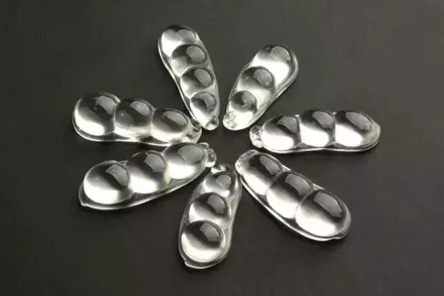 和翡翠原石相似的石头像玉石的翡翠原石-第11张图片-翡翠网 和翡翠原石相似的石头像玉石的翡翠原石-第11张图片-翡翠网