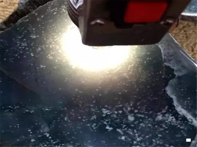 莫西沙冰翡翠原石多少钱一克莫西沙翡翠原石各种皮壳图片-第2张图片-翡翠网 莫西沙冰翡翠原石多少钱一克莫西沙翡翠原石各种皮壳图片-第2张图片-翡翠网