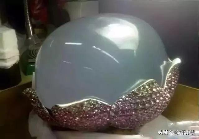 紫罗兰翡翠有收藏价值吗,翡翠紫罗兰原石什么样-第8张图片-翡翠网 紫罗兰翡翠有收藏价值吗,翡翠紫罗兰原石什么样-第8张图片-翡翠网