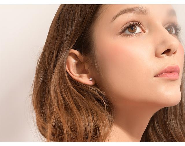 单钻项链钻石多大好看,十大著名钻石项链-第10张图片-翡翠网 单钻项链钻石多大好看,十大著名钻石项链-第10张图片-翡翠网