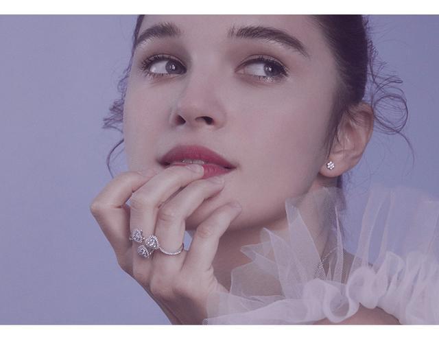 单钻项链钻石多大好看,十大著名钻石项链-第14张图片-翡翠网 单钻项链钻石多大好看,十大著名钻石项链-第14张图片-翡翠网