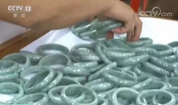 在缅甸买一栋房子多少钱缅甸翡翠的价格暴跌-第3张图片-翡翠网 在缅甸买一栋房子多少钱缅甸翡翠的价格暴跌-第3张图片-翡翠网