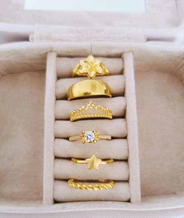 黄金回收卖给谁划算想卖掉金首饰去哪里-第4张图片-翡翠网 黄金回收卖给谁划算想卖掉金首饰去哪里-第4张图片-翡翠网