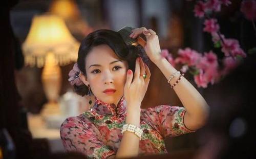 喜欢翡翠的女歌唱家章子怡春晚翡翠知识-第2张图片-翡翠网 喜欢翡翠的女歌唱家章子怡春晚翡翠知识-第2张图片-翡翠网