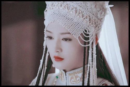 喜欢翡翠的女歌唱家章子怡春晚翡翠知识-第4张图片-翡翠网 喜欢翡翠的女歌唱家章子怡春晚翡翠知识-第4张图片-翡翠网