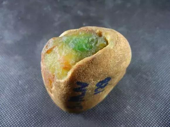 黑石头天然原石图片,黑宝石翡翠原石-第10张图片-翡翠网 黑石头天然原石图片,黑宝石翡翠原石-第10张图片-翡翠网