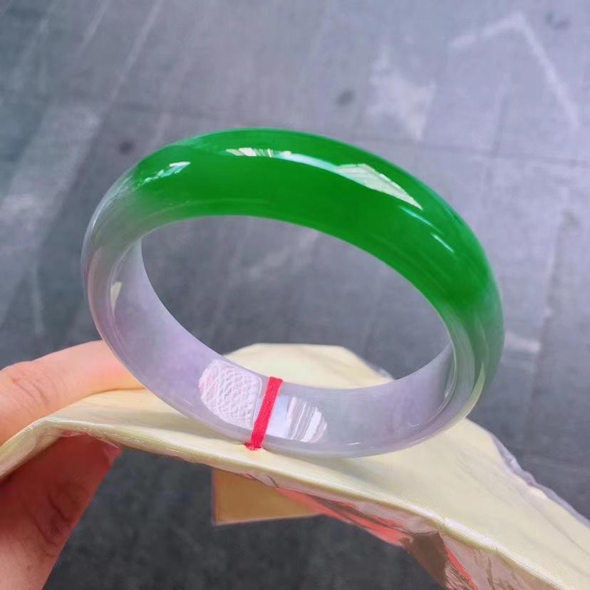 彩糯玉米种翡翠手镯哪里有,糯种翡翠手镯-第1张图片-翡翠网 彩糯玉米种翡翠手镯哪里有,糯种翡翠手镯-第1张图片-翡翠网