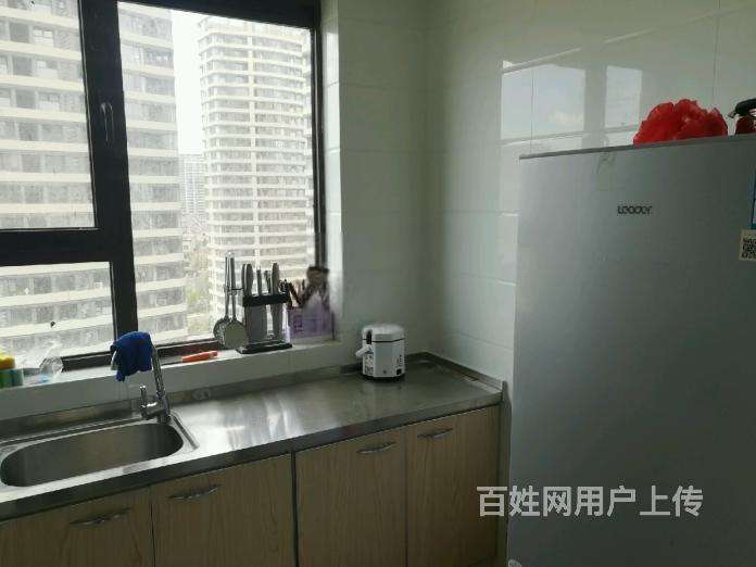 翡翠公元周边人潮聚集处时代翡翠公元租房价格-第2张图片-翡翠网 翡翠公元周边人潮聚集处时代翡翠公元租房价格-第2张图片-翡翠网