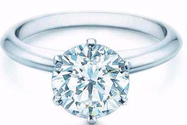 钻戒价格一般在多少钱钻戒价位表-第2张图片-翡翠网 钻戒价格一般在多少钱钻戒价位表-第2张图片-翡翠网