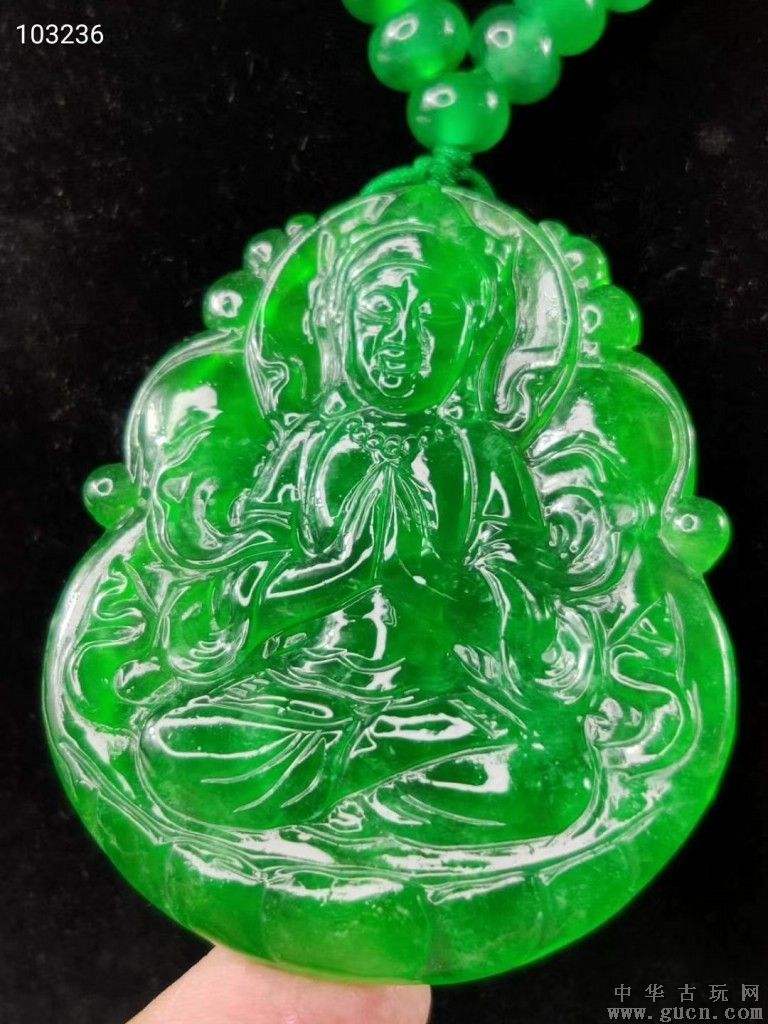 老坑冰种帝王绿翡翠挂件,翡翠帝王绿观音价格-第1张图片-翡翠网 老坑冰种帝王绿翡翠挂件,翡翠帝王绿观音价格-第1张图片-翡翠网