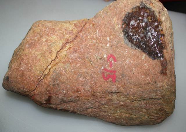 关于翡翠原石红翡一克价格多少的信息-第1张图片-翡翠网 关于翡翠原石红翡一克价格多少的信息-第1张图片-翡翠网