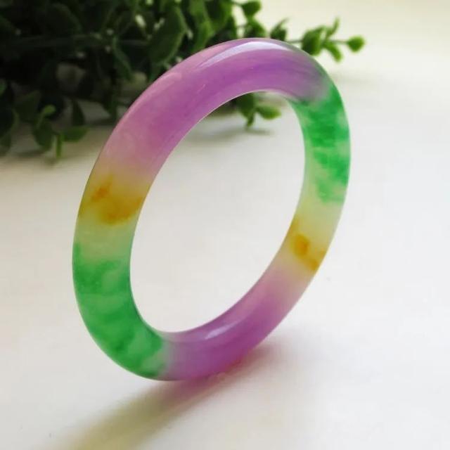 紫翡翠的颜色知识紫翡翠价格一般多少-第3张图片-翡翠网 紫翡翠的颜色知识紫翡翠价格一般多少-第3张图片-翡翠网