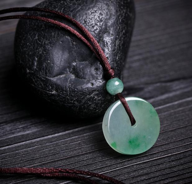 各种翡翠寓意大全翡翠佩戴前知识-第2张图片-翡翠网 各种翡翠寓意大全翡翠佩戴前知识-第2张图片-翡翠网