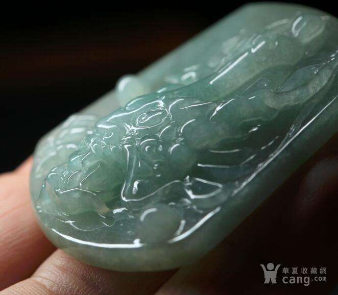 一个好的翡翠龙牌值多少钱好翡翠龙牌的价格-第1张图片-翡翠网