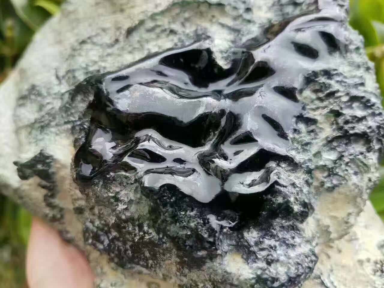 翡翠原石玻璃墨翠墨翠100万元图片-第2张图片-翡翠网 翡翠原石玻璃墨翠墨翠100万元图片-第2张图片-翡翠网