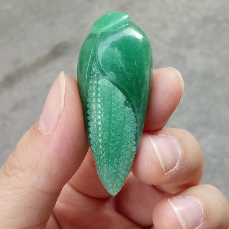 密玉翡翠价格,密玉和东陵玉的区别-第1张图片-翡翠网 密玉翡翠价格,密玉和东陵玉的区别-第1张图片-翡翠网