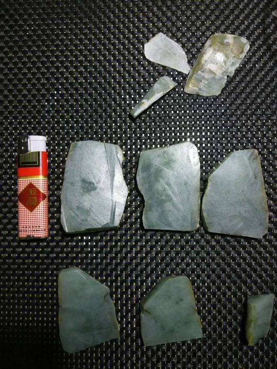 翡翠手镯毛料加工费,加工一个玉手镯加工费-第1张图片-翡翠网 翡翠手镯毛料加工费,加工一个玉手镯加工费-第1张图片-翡翠网