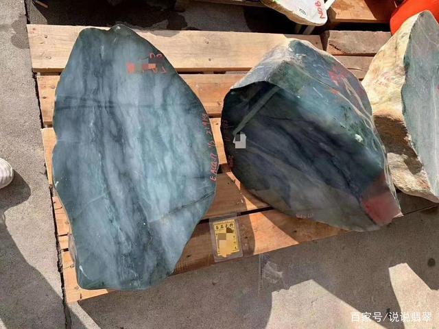 翡翠手镯毛料加工费,加工一个玉手镯加工费-第2张图片-翡翠网 翡翠手镯毛料加工费,加工一个玉手镯加工费-第2张图片-翡翠网