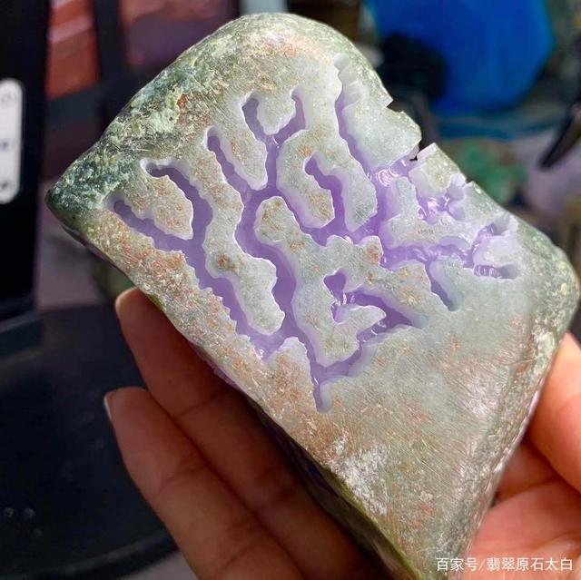 翡翠原石厂口知识,翡翠原石场口料介绍-第1张图片-翡翠网 翡翠原石厂口知识,翡翠原石场口料介绍-第1张图片-翡翠网