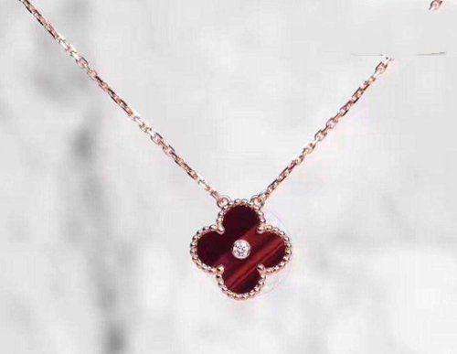 品牌珠宝十大排行榜,中国十大珠宝品牌有哪些-第2张图片-翡翠网 品牌珠宝十大排行榜,中国十大珠宝品牌有哪些-第2张图片-翡翠网