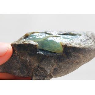 莫西沙水沫玉翡翠原石莫西沙的皮壳打灯无表现-第2张图片-翡翠网 莫西沙水沫玉翡翠原石莫西沙的皮壳打灯无表现-第2张图片-翡翠网