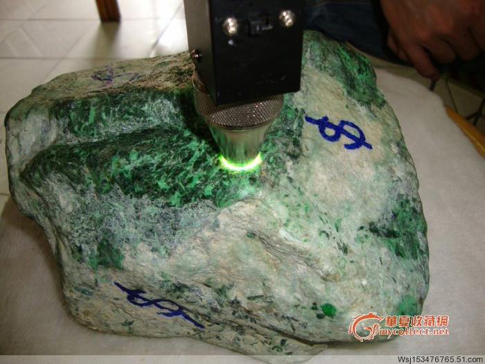 翡翠原石公斤价格翡翠原石的报价-第1张图片-翡翠网 翡翠原石公斤价格翡翠原石的报价-第1张图片-翡翠网