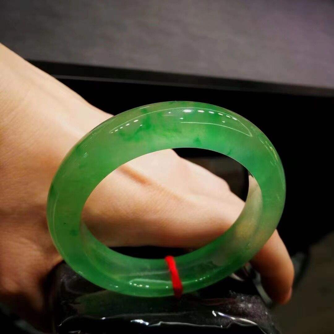 翡翠鉴定的权威机构,翡翠价格评估机构-第1张图片-翡翠网 翡翠鉴定的权威机构,翡翠价格评估机构-第1张图片-翡翠网