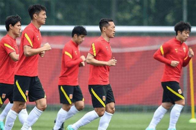 直播澳大利亚vs国足几比几了,直播国足vs澳大利亚几点-第2张图片-翡翠网 直播澳大利亚vs国足几比几了,直播国足vs澳大利亚几点-第2张图片-翡翠网