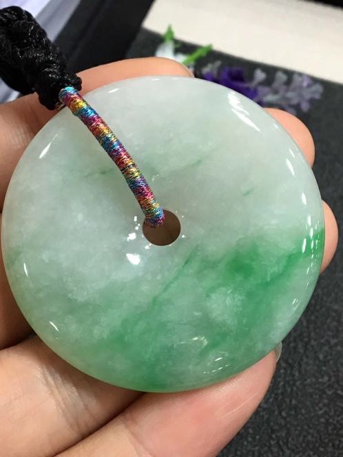 翡翠平安扣图片与价格翡翠a货平安扣3000元-第1张图片-翡翠网 翡翠平安扣图片与价格翡翠a货平安扣3000元-第1张图片-翡翠网