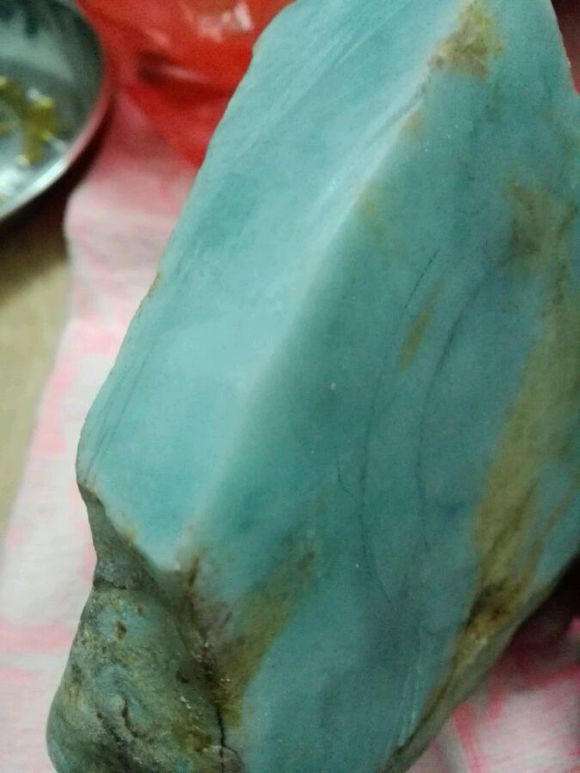 细糯种翡翠牌子价格细糯种翡翠原石-第1张图片-翡翠网 细糯种翡翠牌子价格细糯种翡翠原石-第1张图片-翡翠网