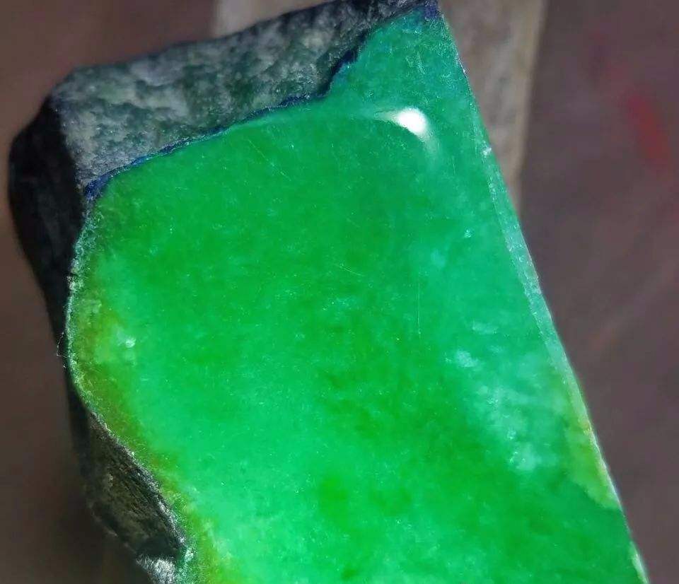 翡翠原石网上交易平台,翡翠原石购买-第1张图片-翡翠网 翡翠原石网上交易平台,翡翠原石购买-第1张图片-翡翠网