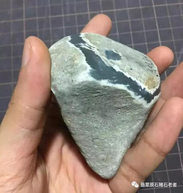 关于翡翠原石图片欣赏图片高清的信息-第2张图片-翡翠网 关于翡翠原石图片欣赏图片高清的信息-第2张图片-翡翠网