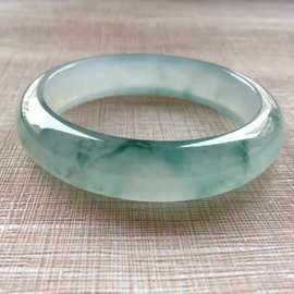 翡翠高货知识,翡翠5813的高货是啥意思-第1张图片-翡翠网 翡翠高货知识,翡翠5813的高货是啥意思-第1张图片-翡翠网