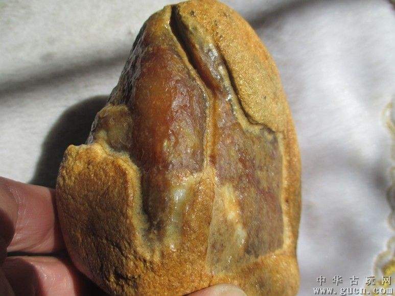 大马坎翡翠原石多少钱翡翠玉雕原石的价格-第1张图片-翡翠网 大马坎翡翠原石多少钱翡翠玉雕原石的价格-第1张图片-翡翠网