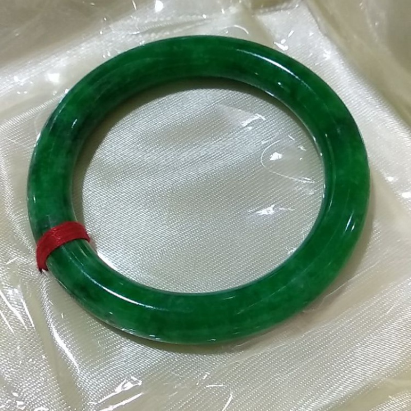 缅甸翡翠a货值钱吗缅甸翡翠知识大全-第1张图片-翡翠网 缅甸翡翠a货值钱吗缅甸翡翠知识大全-第1张图片-翡翠网