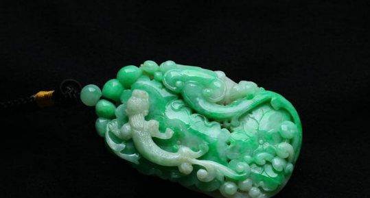 翡翠行业术语价目表翡翠价格专业术语-第1张图片-翡翠网 翡翠行业术语价目表翡翠价格专业术语-第1张图片-翡翠网