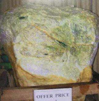 包含中国河里有翡翠原石吗的词条-第1张图片-翡翠网 包含中国河里有翡翠原石吗的词条-第1张图片-翡翠网