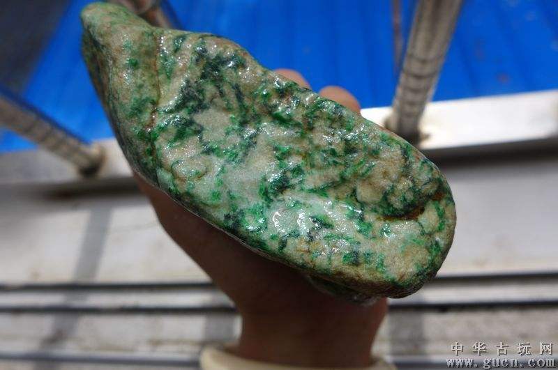最贵的翡翠原石500亿质量好的翡翠原石网店-第2张图片-翡翠网 最贵的翡翠原石500亿质量好的翡翠原石网店-第2张图片-翡翠网