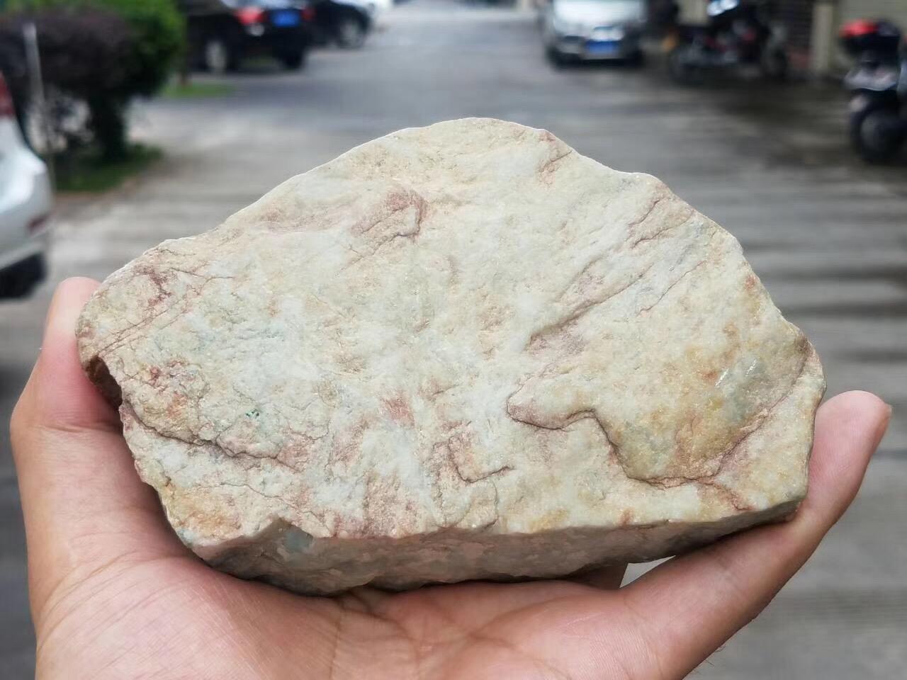 木那白色冰种翡翠原石图片,切木那高冰翡翠原石-第1张图片-翡翠网 木那白色冰种翡翠原石图片,切木那高冰翡翠原石-第1张图片-翡翠网