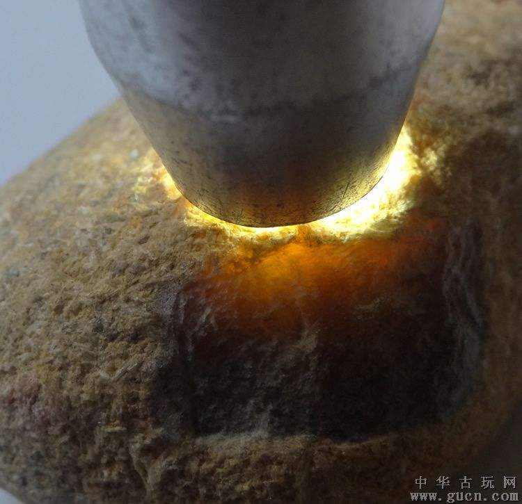 翡翠原石黄绿,翡翠都有什么颜色-第1张图片-翡翠网 翡翠原石黄绿,翡翠都有什么颜色-第1张图片-翡翠网