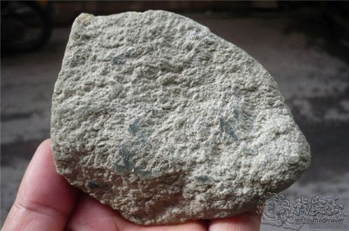 翡翠原石莫西沙场口特征,莫西沙翡翠原石多大-第2张图片-翡翠网 翡翠原石莫西沙场口特征,莫西沙翡翠原石多大-第2张图片-翡翠网