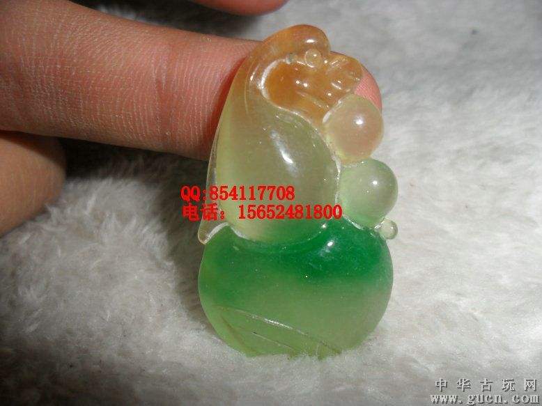 三色翡翠的颜色代表什么黄绿三色翡翠挂件价格-第2张图片-翡翠网 三色翡翠的颜色代表什么黄绿三色翡翠挂件价格-第2张图片-翡翠网