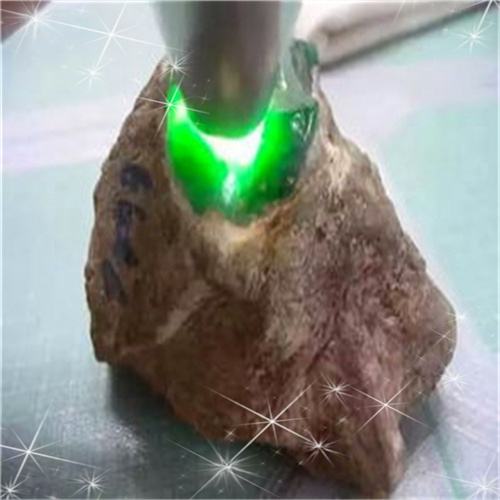 101公斤翡翠原石价格表翡翠原石公斤料,一般多少钱一公斤-第1张图片-翡翠网 101公斤翡翠原石价格表翡翠原石公斤料,一般多少钱一公斤-第1张图片-翡翠网