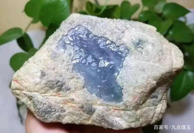 翡翠原石会卡料吗,会卡翡翠原石的特点-第2张图片-翡翠网 翡翠原石会卡料吗,会卡翡翠原石的特点-第2张图片-翡翠网