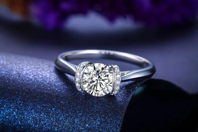 怎么看钻戒的级别怎么看钻戒真假-第1张图片-翡翠网