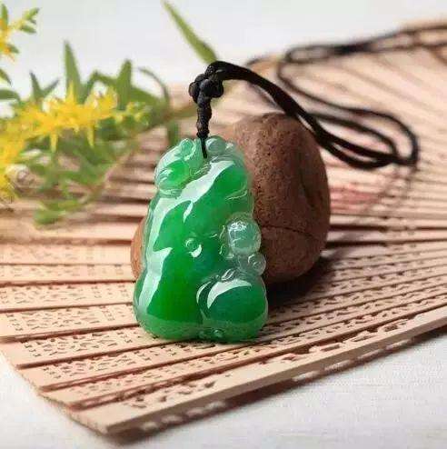 翡翠种水知识点水的知识点有哪些-第1张图片-翡翠网 翡翠种水知识点水的知识点有哪些-第1张图片-翡翠网