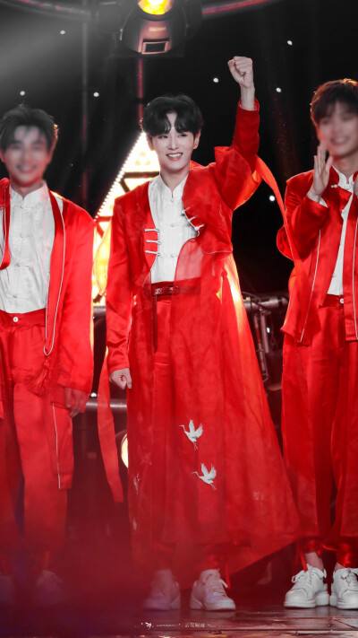 直通春晚什么时候播出,unine直通春晚-第2张图片-翡翠网 直通春晚什么时候播出,unine直通春晚-第2张图片-翡翠网