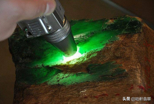 非羽翡翠原石图片,缅甸翡翠图片-第7张图片-翡翠网